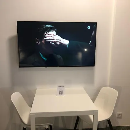 Uniaparts Aparthotel