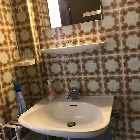 Uniaparts Aparthotel